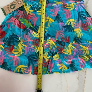 Dona Jo brand new with tags Size 2 (Large) Tennis Skort